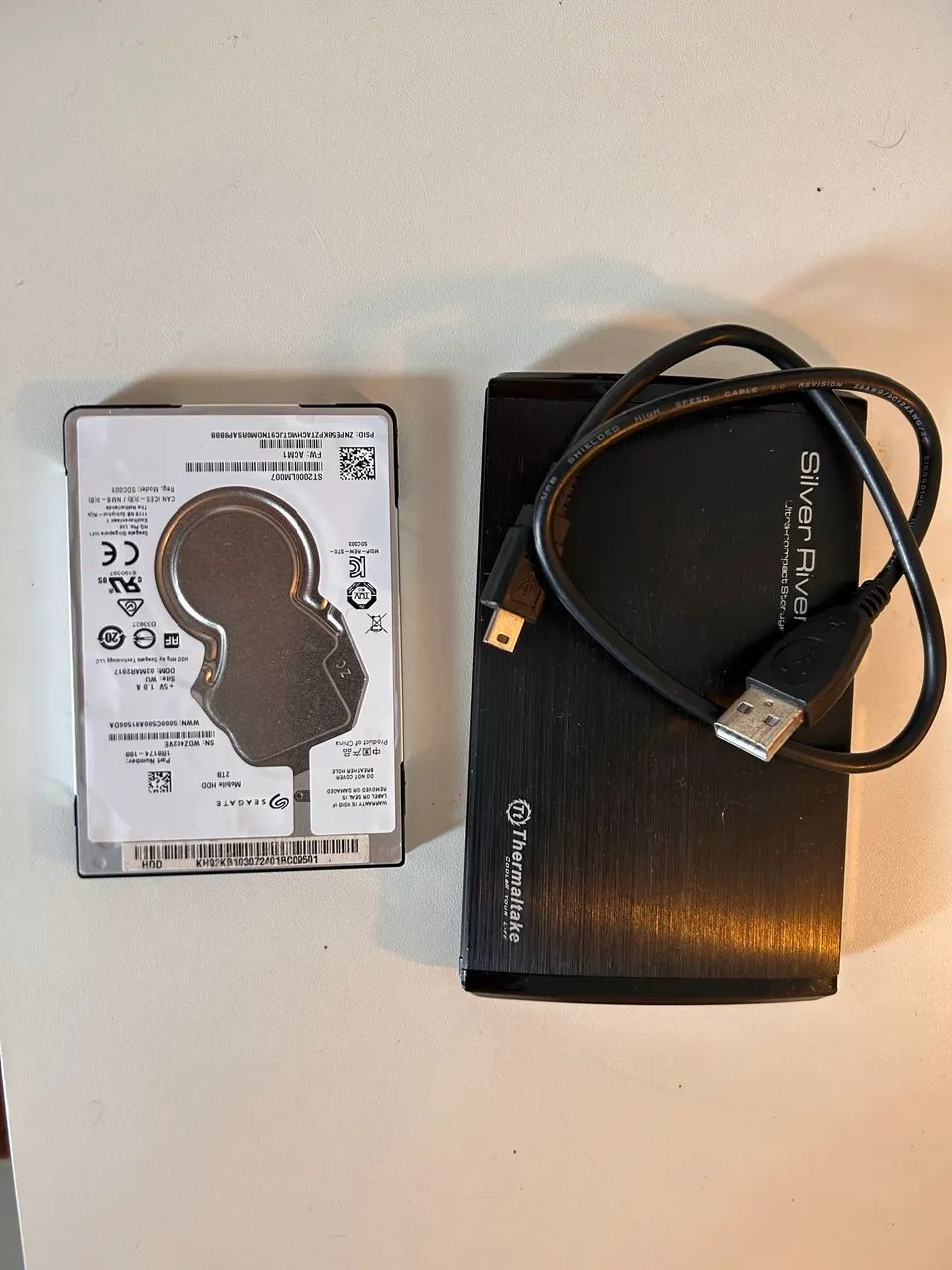 Hd Seagate 2TB (não SSD) com case para uso externo USB