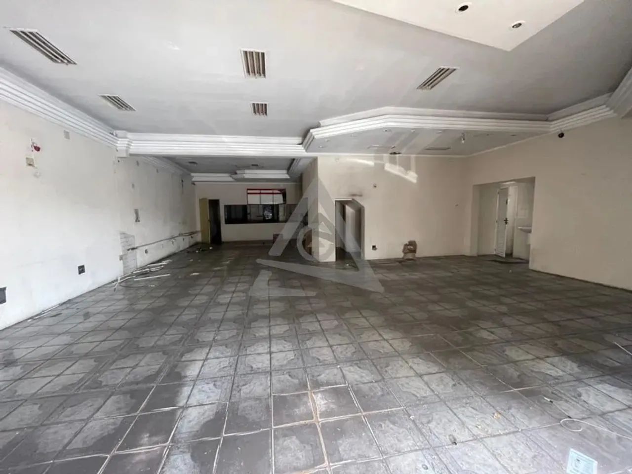 Salão à venda e para alugar em Campinas, Jardim dos Oliveiras, com 410 m² - Foto 4
