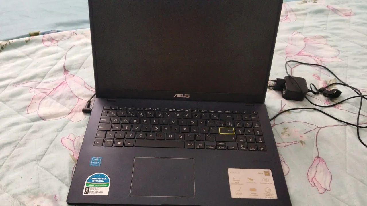 Vendo laptop seminovo só de formatar - Foto 2