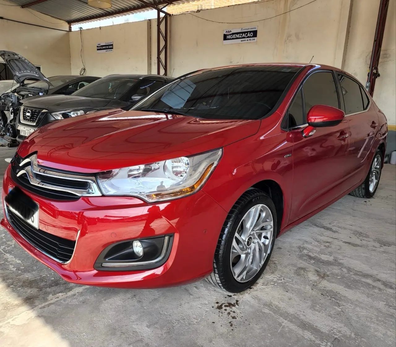 Citroën C4 C4 LOUNGE Exclusive 1.6 Turbo 4p Aut. 2014