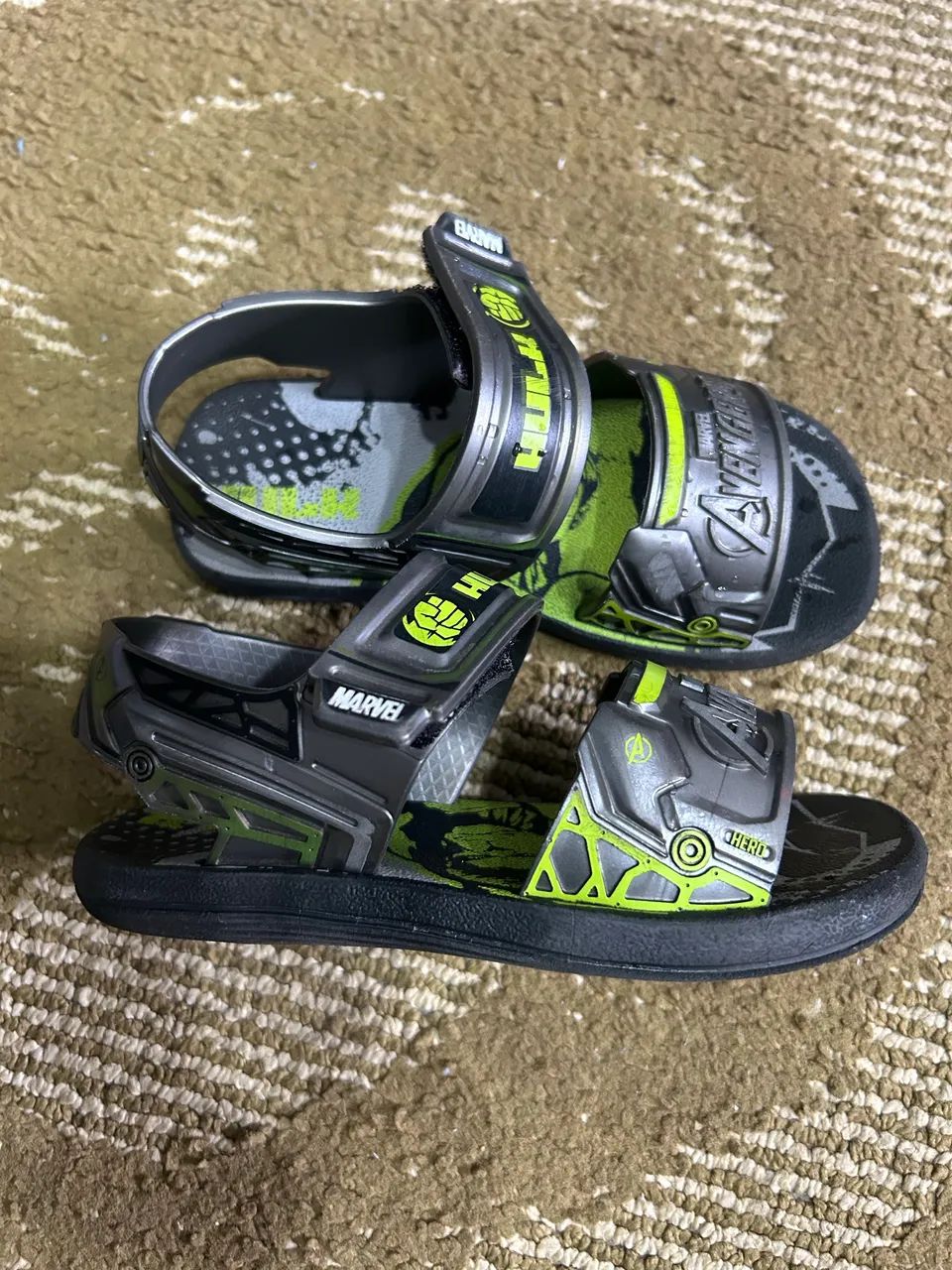 Sandália infantil Marvel Hulk - tamanho 27/28