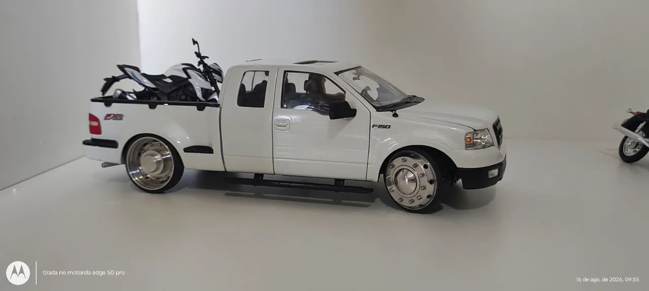 Miniatura carro 1/18 - Foto 2