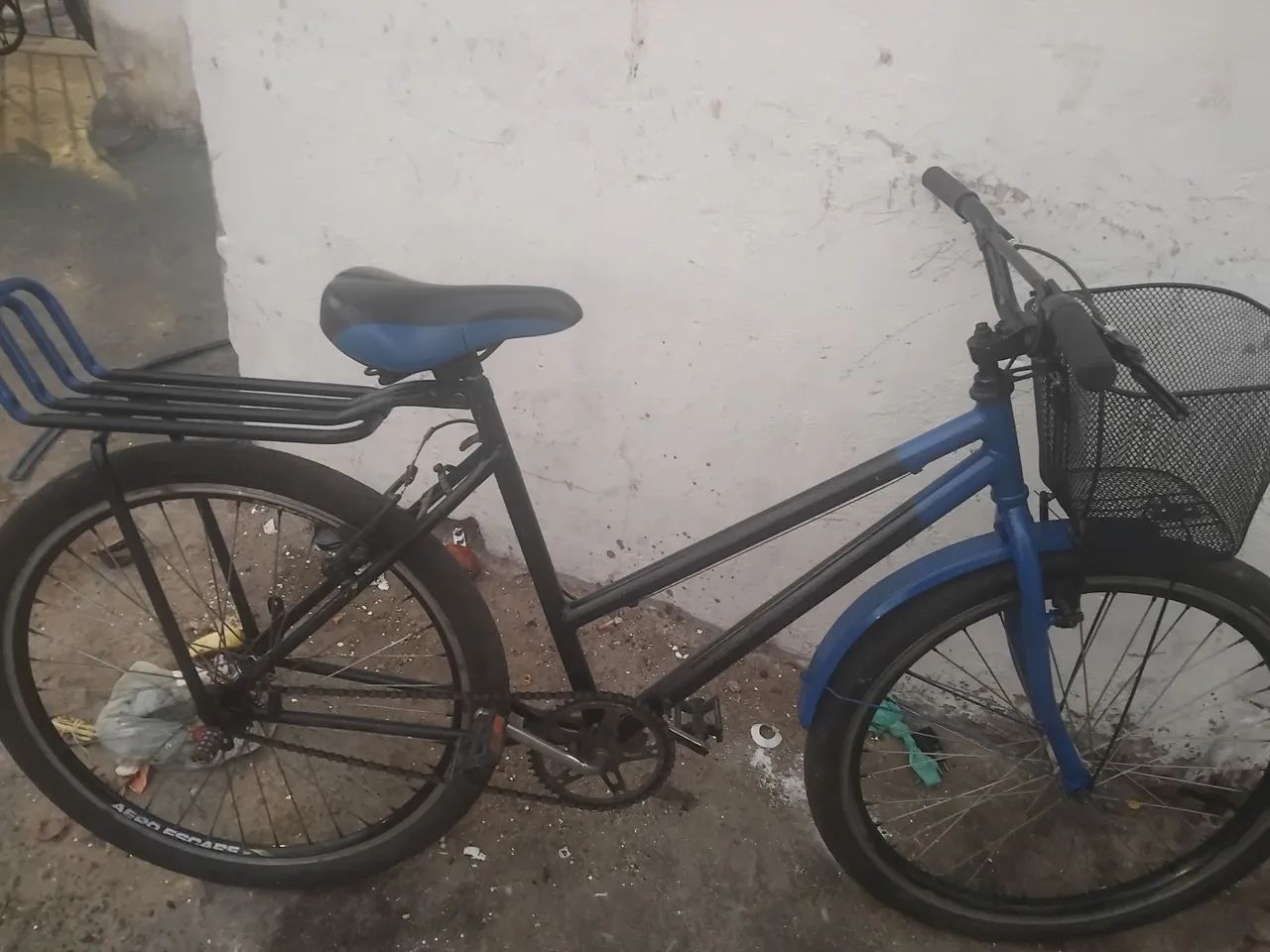 Vende se bicicleta 