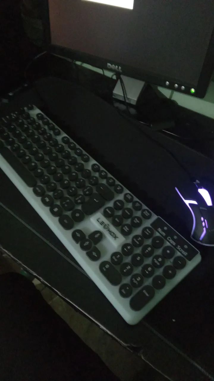Teclado e mouse gamer rgb