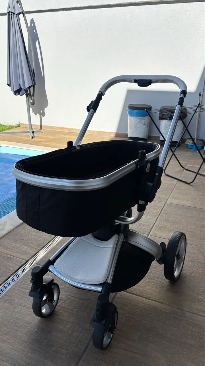 Carrinho Passeio Moisés Candy Titanium Litet - Cor branca - Foto 2
