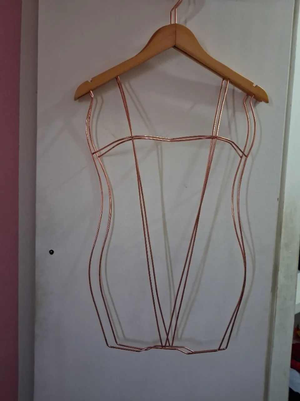 Cabides e manequim para loja - Foto 2