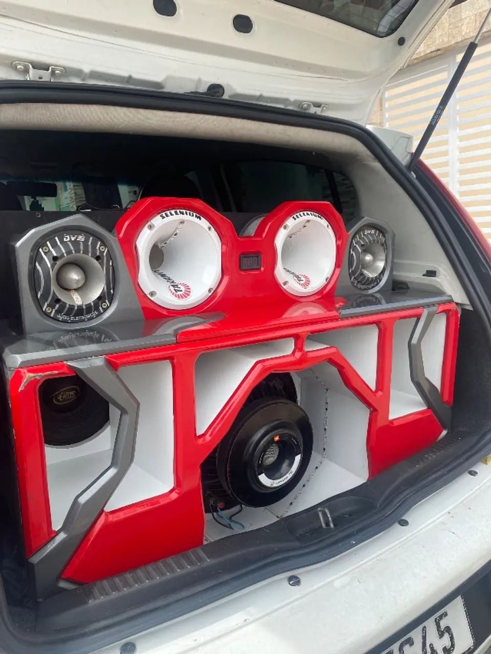 Som automotivo