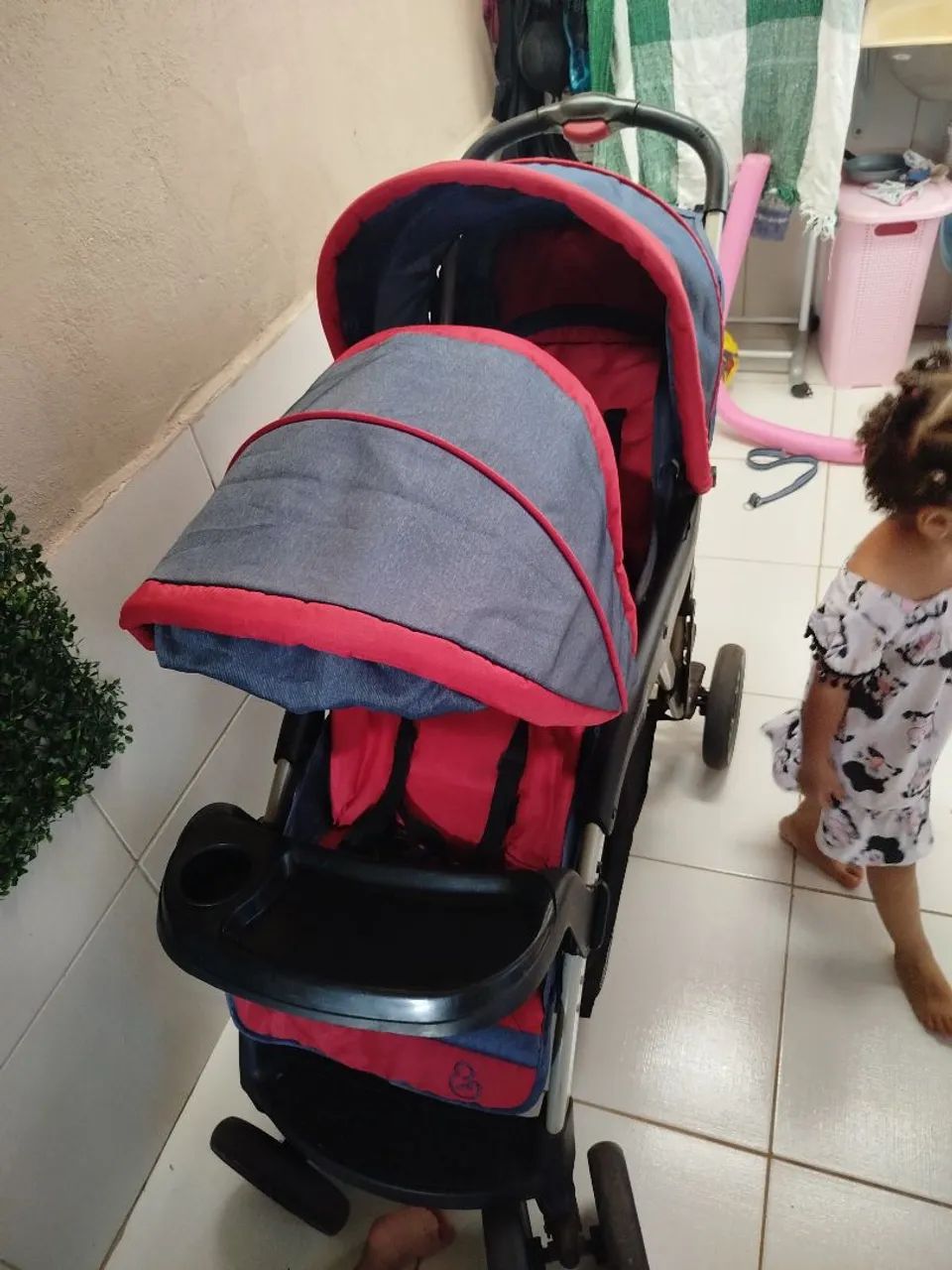 Carrinho de bebê gêmeos  - Foto 3