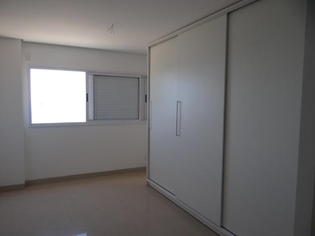 Apartamento de Alto Padrão com 3 Suites na Orla - Foto 17