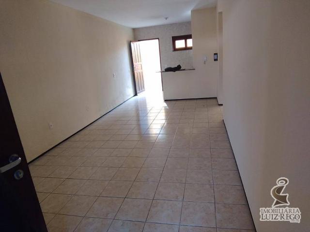 Aluga Casa Multifamiliar Lagoa Redonda, 2 suítes, 1 vaga, Próx. a Farmácia Pague Menos da - Foto 2