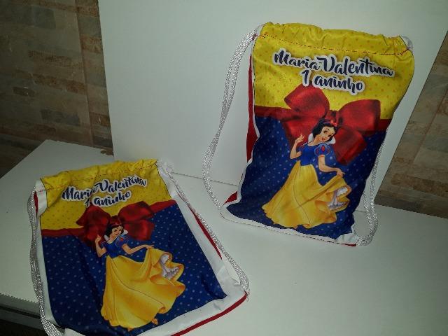 Mochilinhas personalizada 23X34 Lembrancinhas - Foto 5