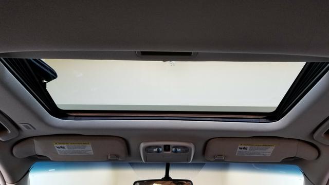 Fusion awd com teto dou de entrada numa casa - Foto 11