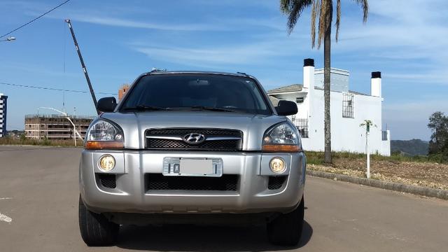 Vendo Hyundai Tucson manual com GNV - Foto 2