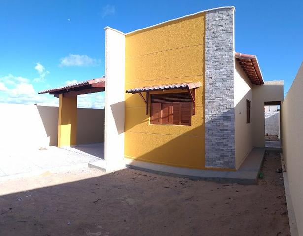 Linda casa no Flores do Campo II com 78m2. Documentação grátis. Apenas R$ 139.000,00 - Foto 2