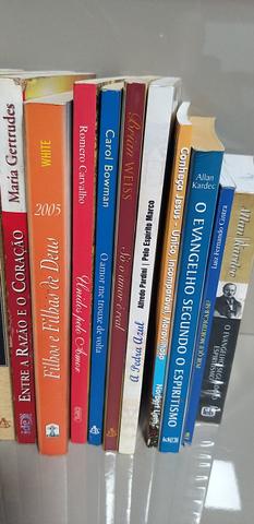 Livros da Zibia Gasparetto e outros