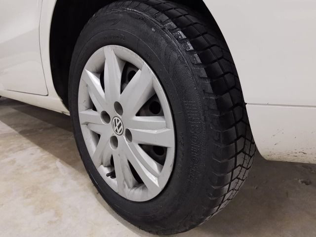 A - Volkswagen Voyage 1.6 - Flex - 2012 - Foto 5