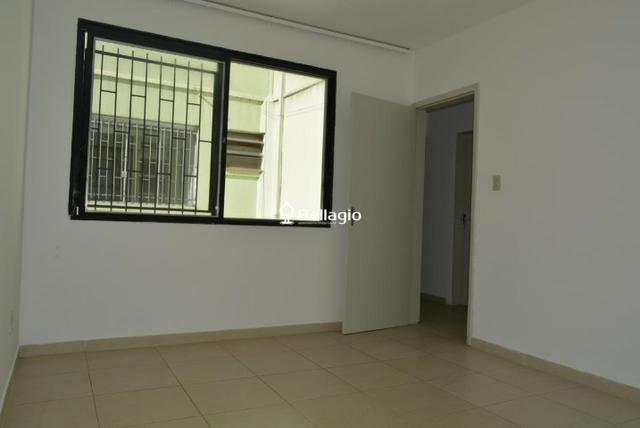 Apartamento 2 dormitórios com garagem