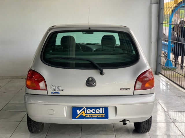 Ford Fiesta Street 1.0 8v 2005, apenas 82.000km, impecável - Foto 6