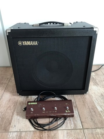 Amplificador de guitarra yamaha TOP