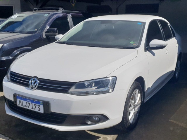 VOLKSWAGEN JETTA 2013 Usados e Novos em SC