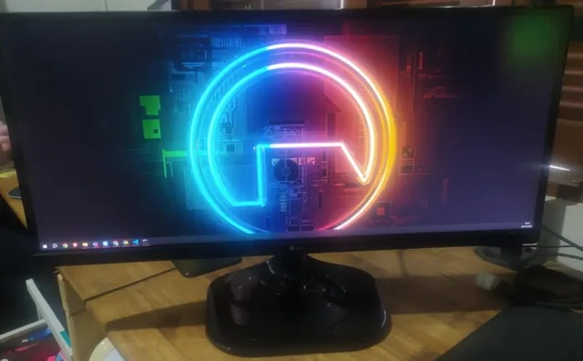 Monitor Ultrawide LG 25UM58G força muito a placa de vídeo em jogos