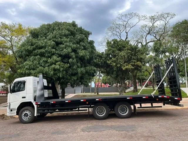 Caminhão Volvo FM 440 6x4 Prancha - Foto 4