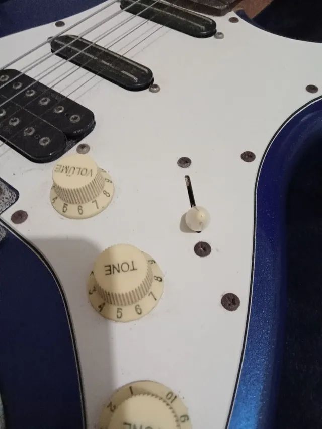 Guitarra Gianinni modelo Stratocaster - Foto 4