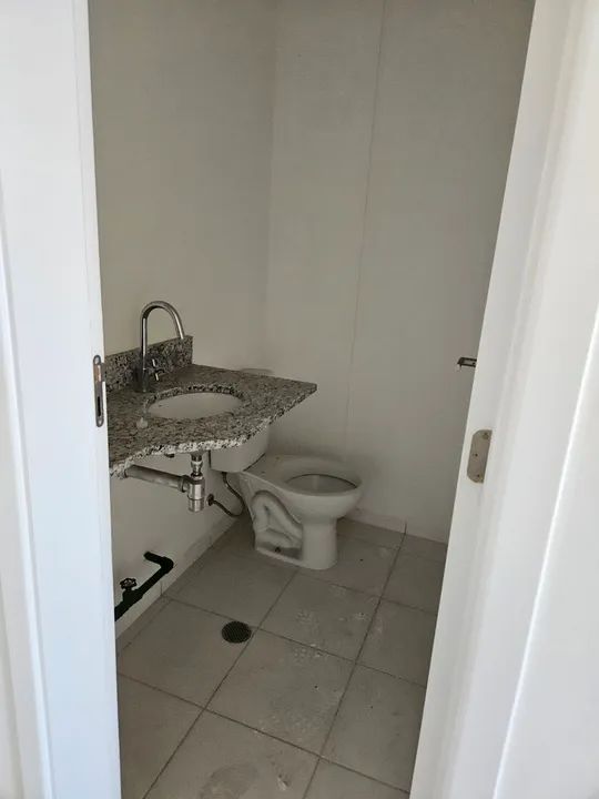 Sala Comercial em Santos. Novíssima sala. - Foto 9