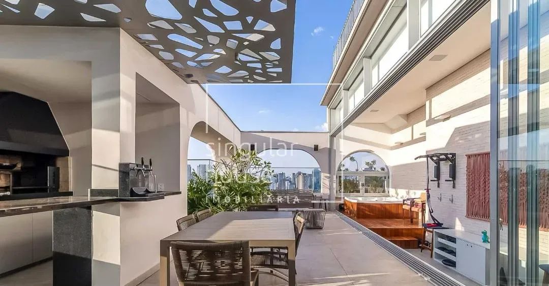 Cobertura Duplex | 338 m² | 3 suítes + home office | 4 vagas
