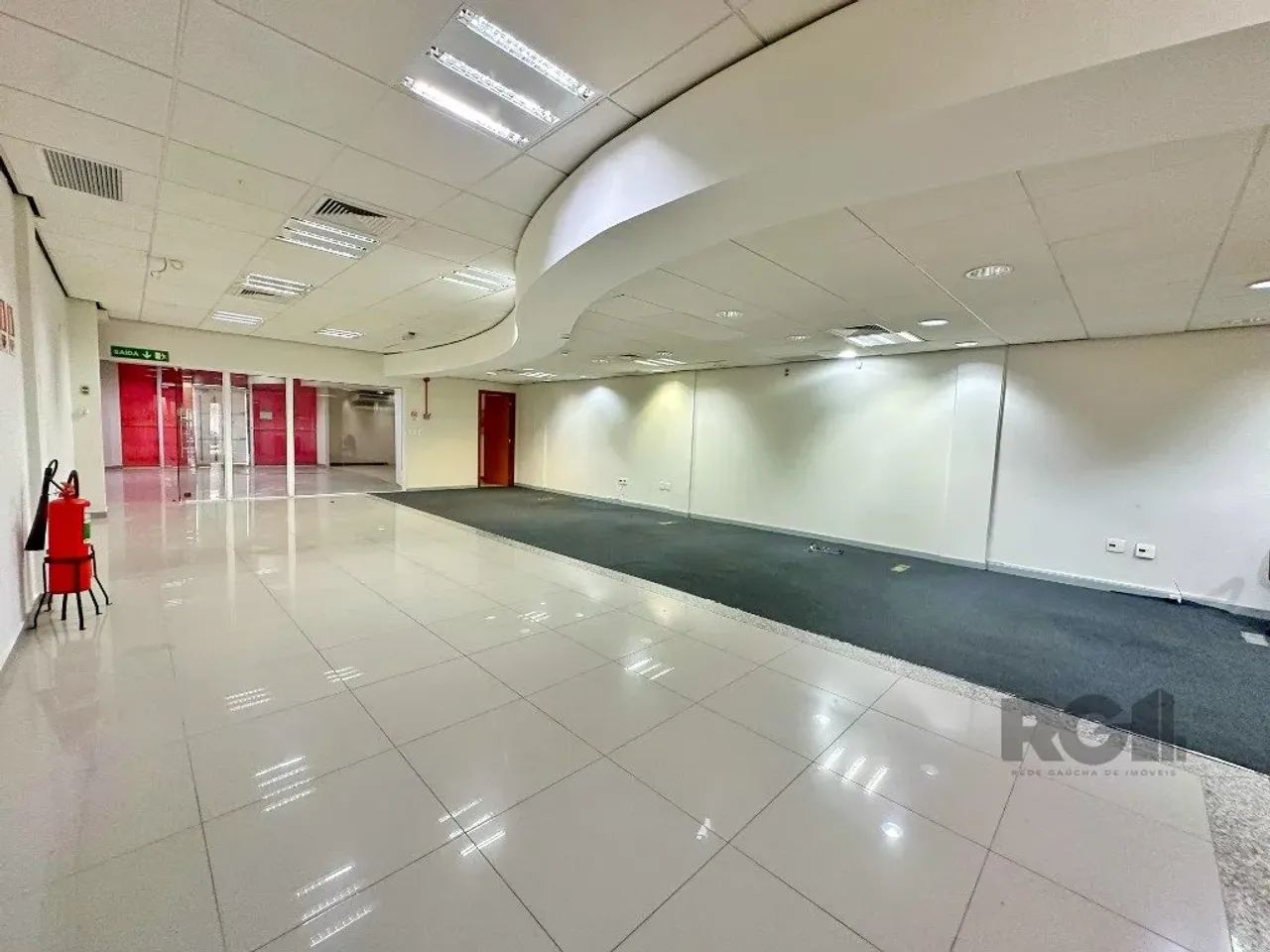 Ampla loja de esquina no Bairro Teresópolis, melhor ponto da região em rota centro/bairro. - Foto 13