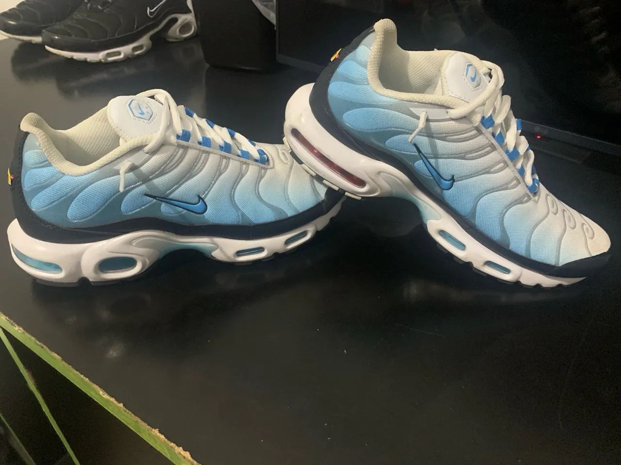 Air max plus azul e orders branco