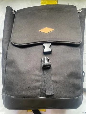 mochila estilo bolsa cor preta