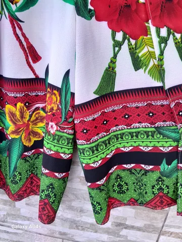 Calça pantacourt tam P