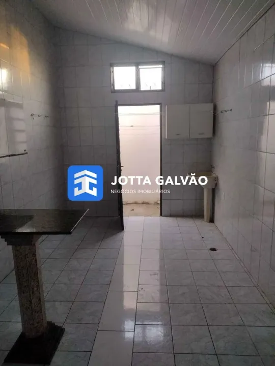 Oportunidade para investimento: Casa e Kitnets na Vila União em Campinas