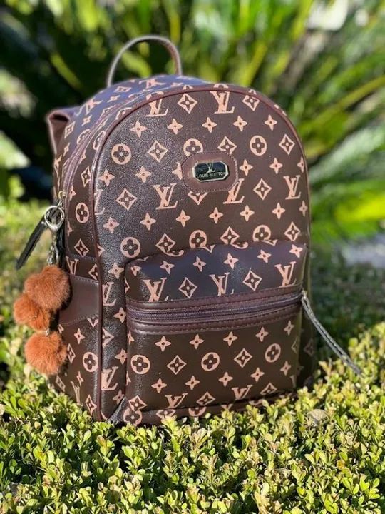 Mochila Louis Vuitton Luxo - Foto 2