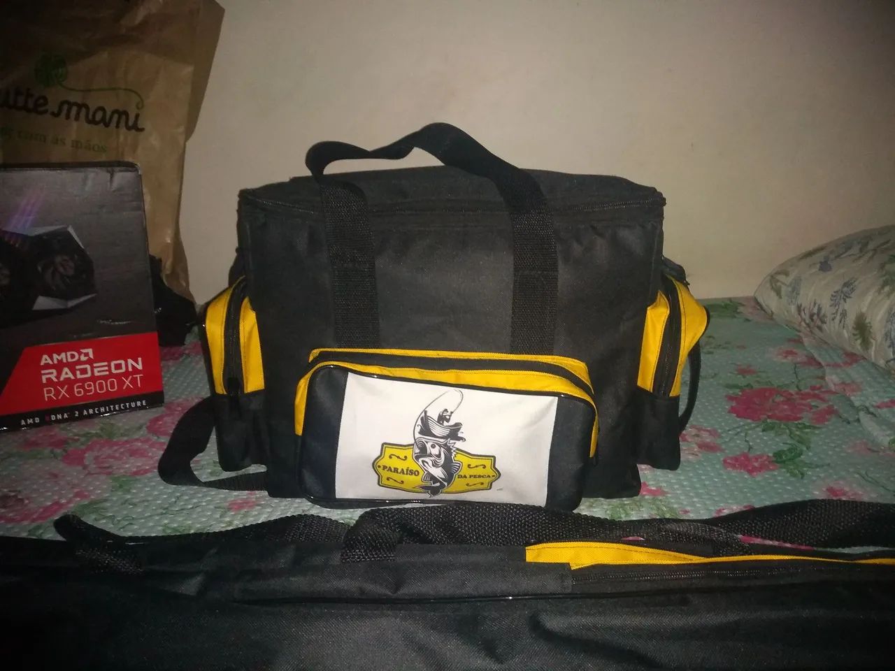 Bolsa de Pesca Paraíso da Pesca com todo o conjunto 2 vara de pesca e 2 molinete. - Foto 4