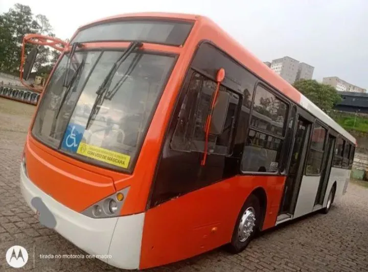 Ônibus Urbano ano 2012.