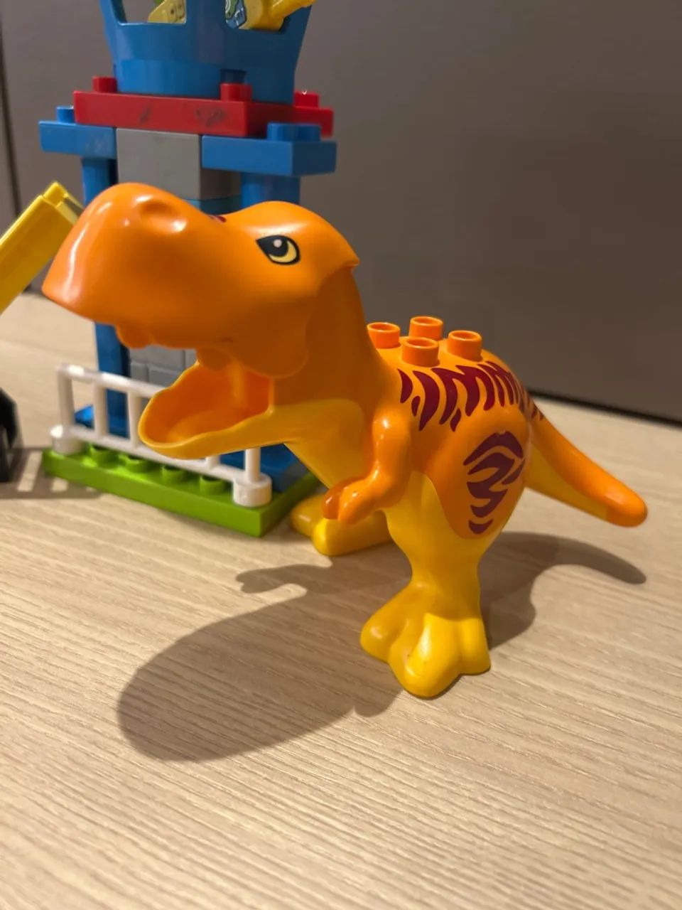 LEGO DUPLO Jurassic World - Brinquedos para Montar - Foto 4