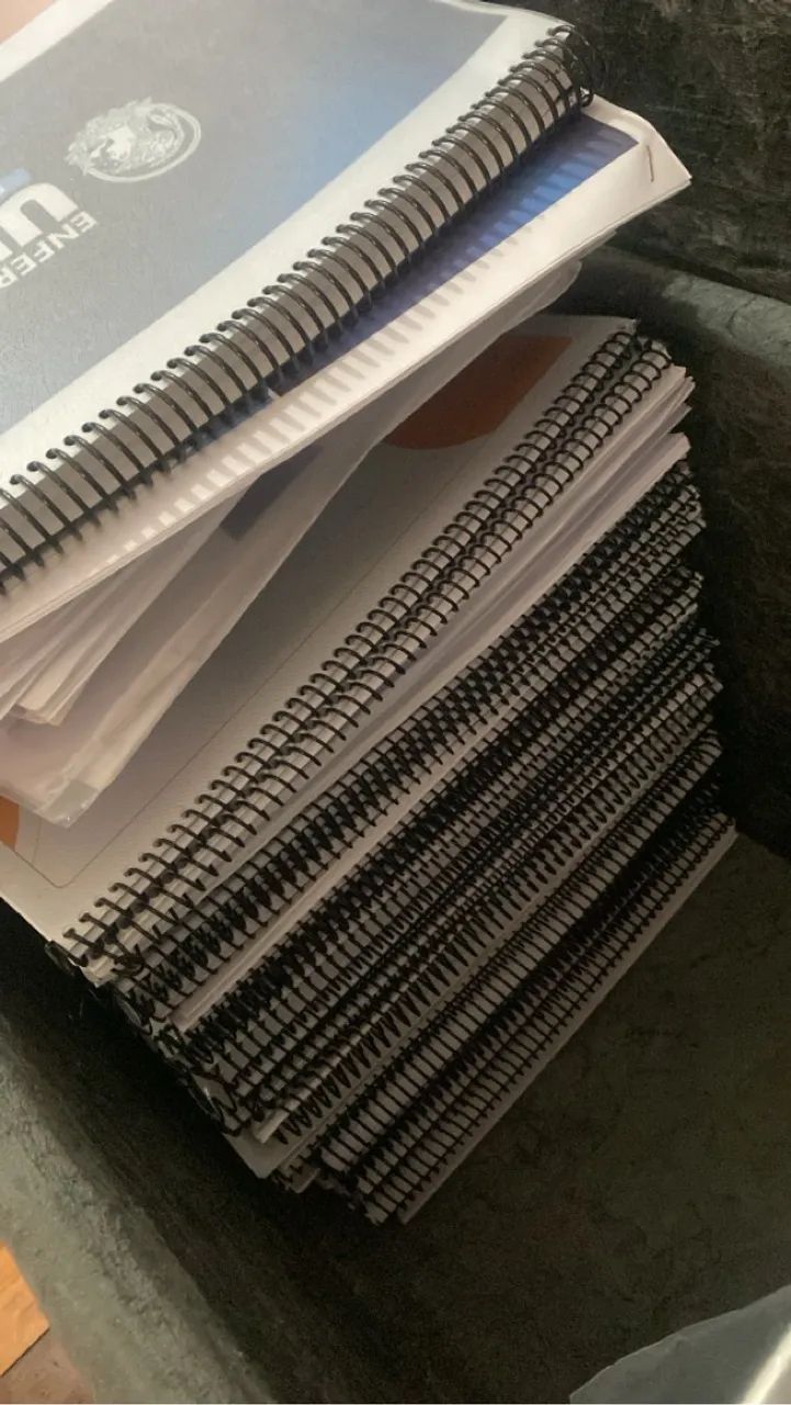 APOSTILAS CURSO PRIUS 2022 em ótimo estado!