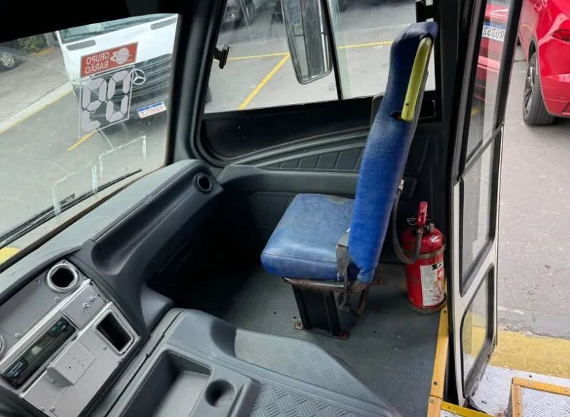 Micro ônibus Barão Bus - Ótimo estado! - Foto 8