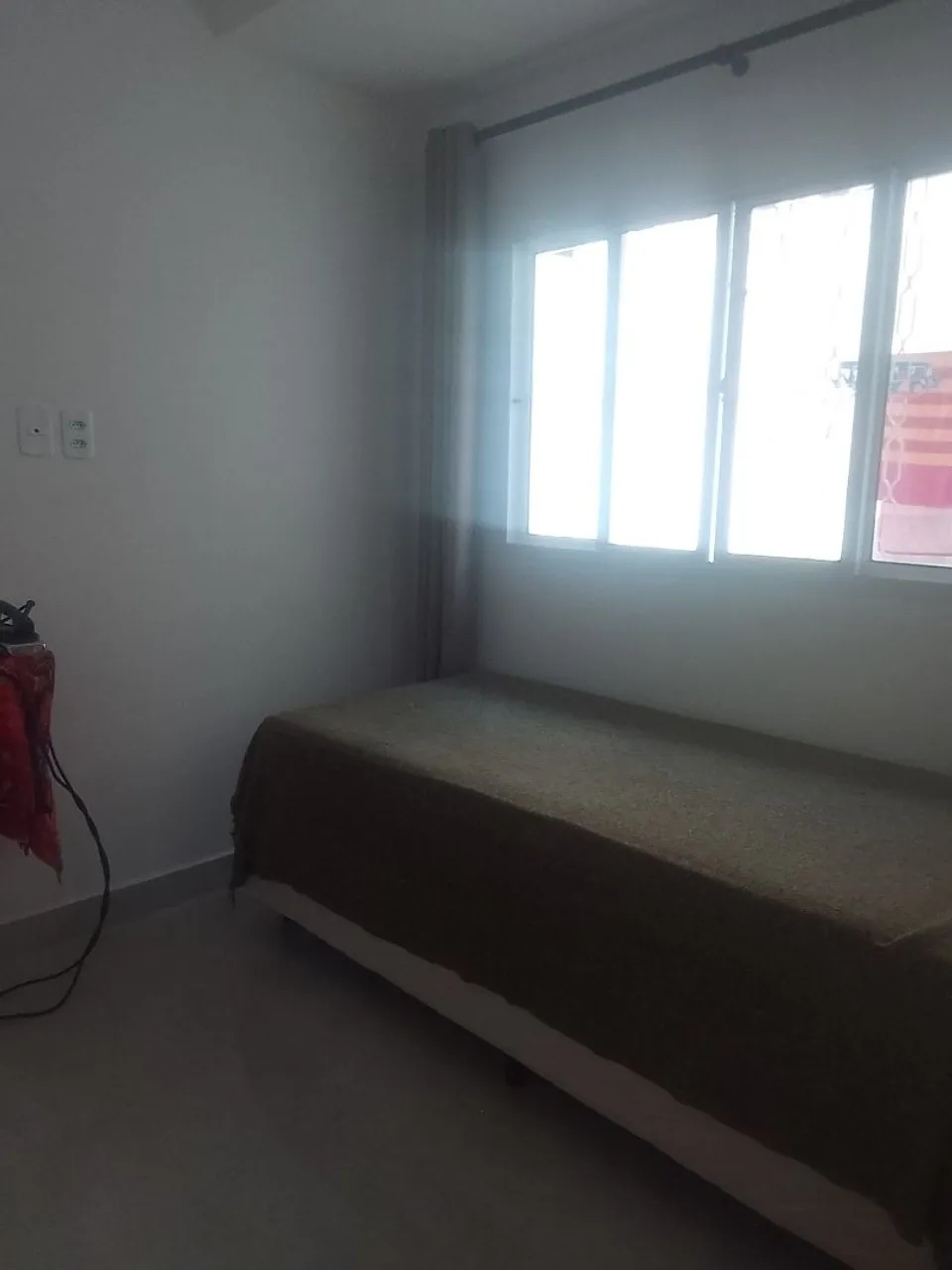 Alugo quarto em kitnet para mulher - Bairro Gávea 1, Vespasiano