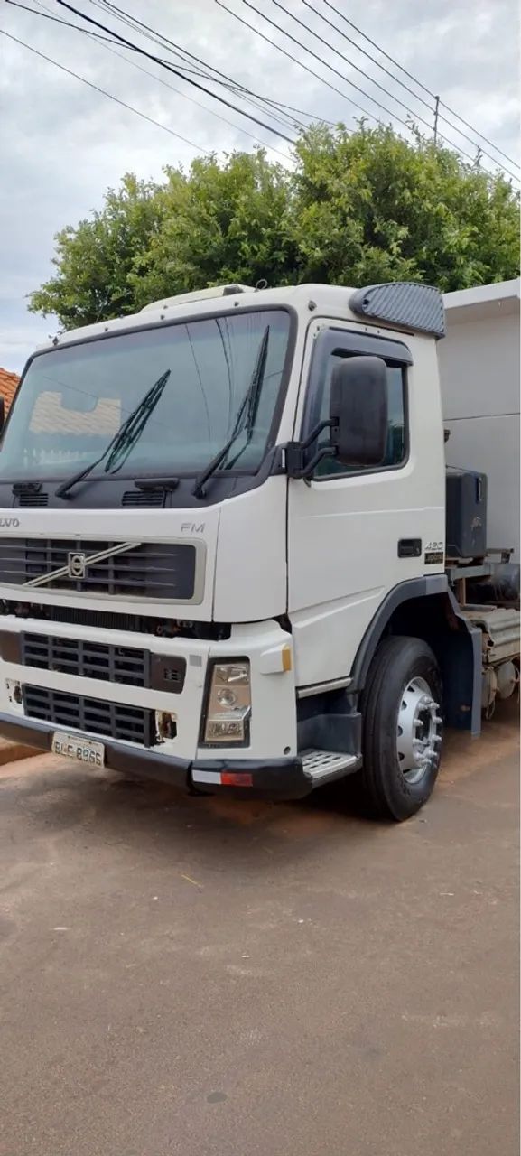 Caminhão Volvo FM 420 - Foto 3