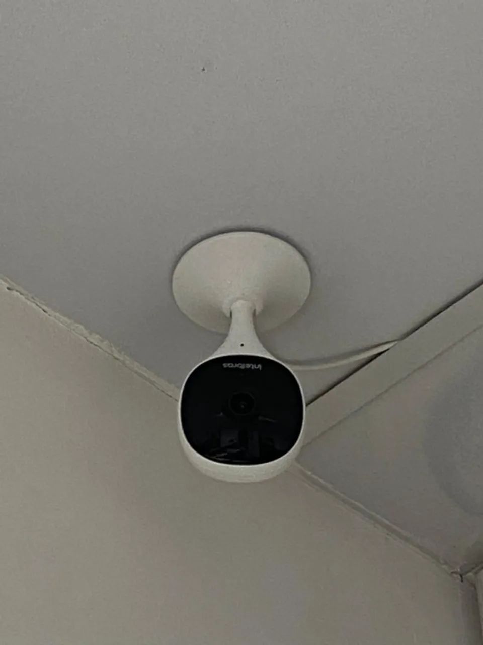 CÂMERA INTERNA INTELBRAS