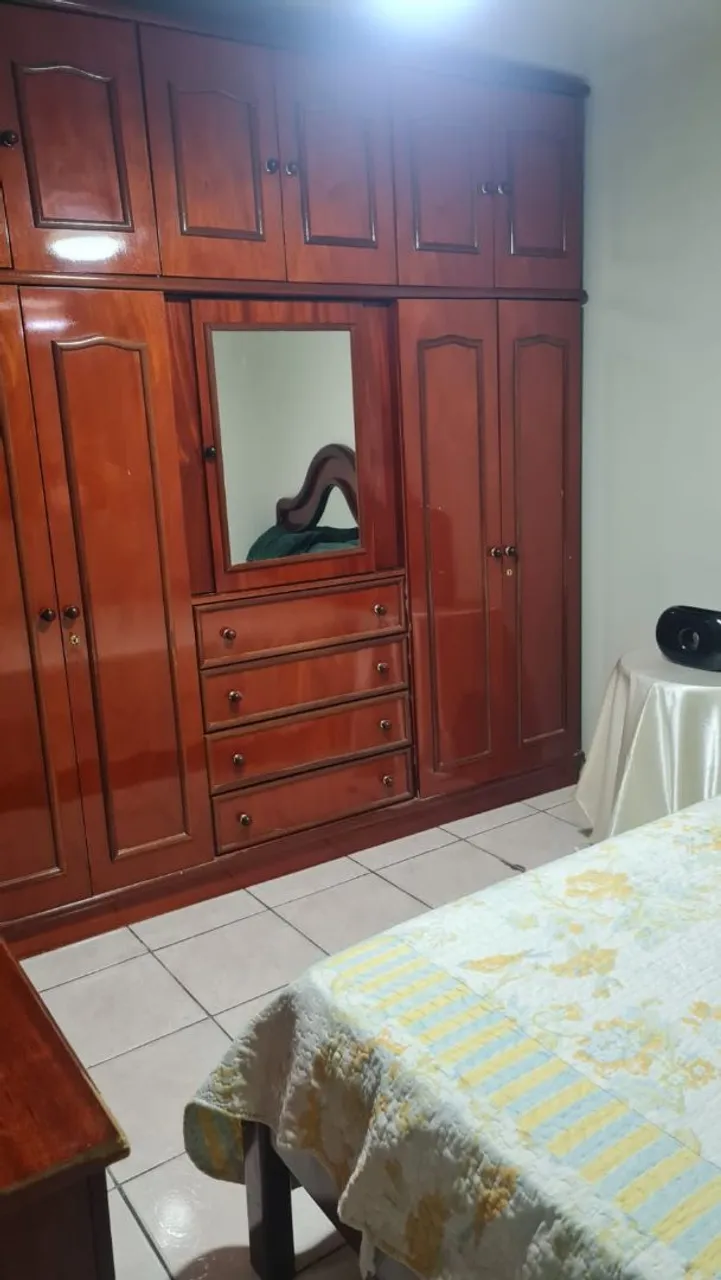 Alugo suíte(R$ 1.200,00) apenas para moça - ASA SUL 709