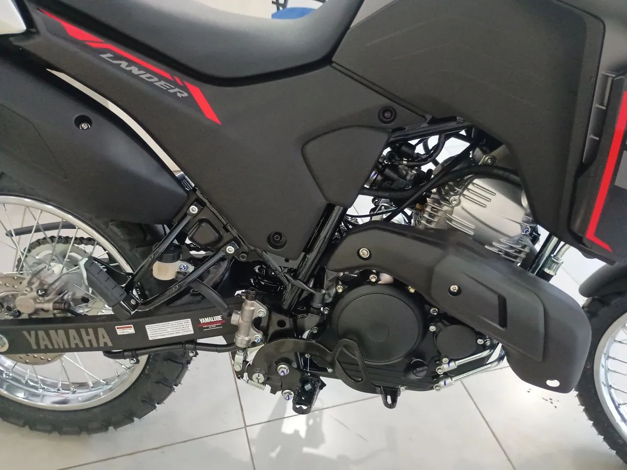 XTZ 250 Lander CONNECTED ABS 2026 zero km - Foto 4