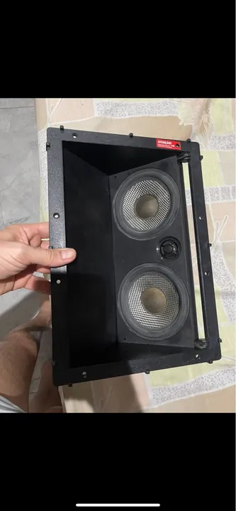Caixa de embutir LOUD LHT-100 (leia descrição)