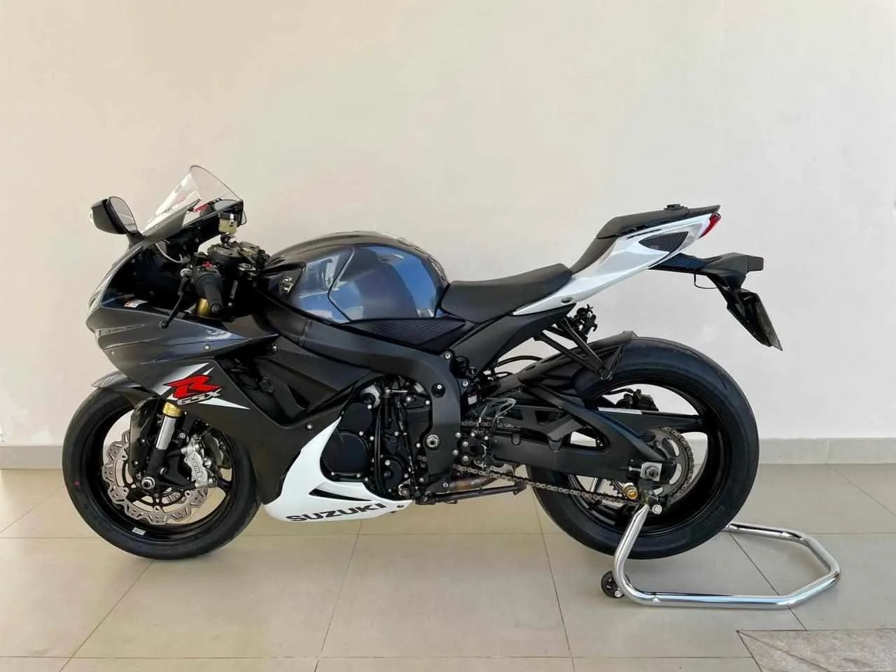 Moto Srad 750 impecável  - Foto 4