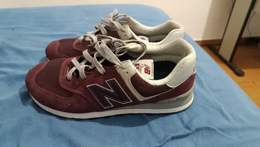 Tênis New Balance 574v2, cor bordô, tamanho 44 - Foto 5