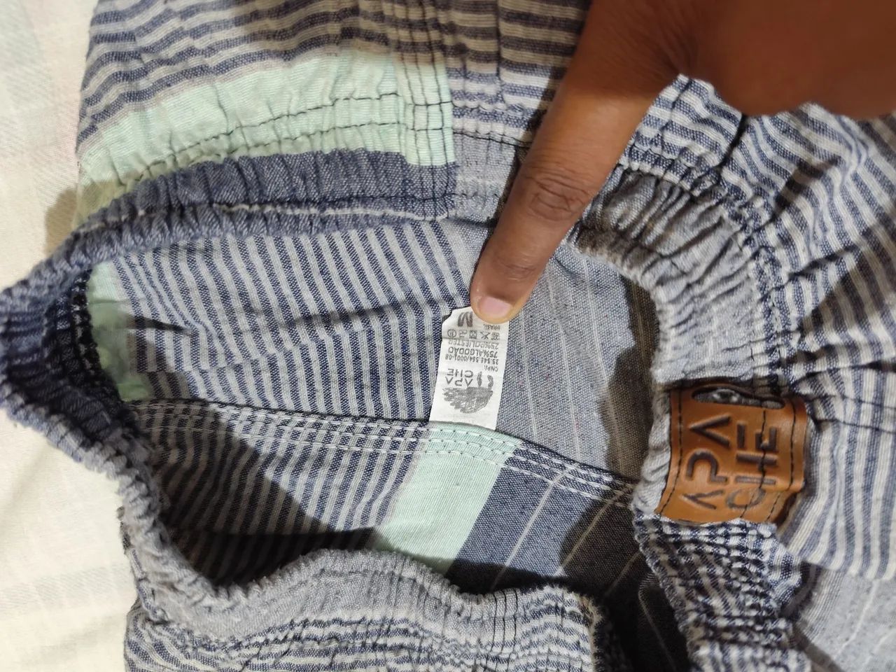 Shorts listrado azul e cinza - Foto 3