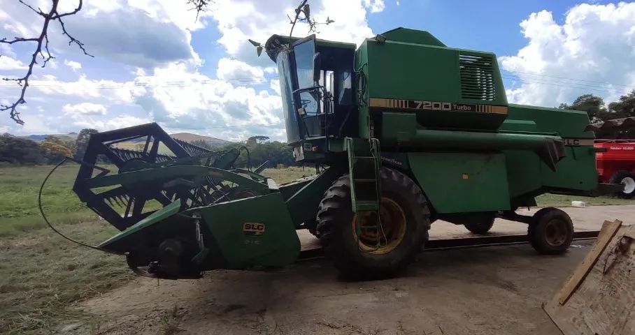 Colheitadeira John Deere - SLC 7200. Fabricação 1998 - Foto 2